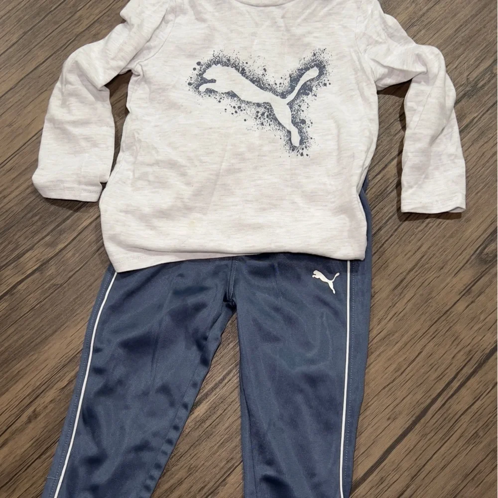 PUMA Outfit Elastic Waist Blue Pants. Heather Grey Long Sleeve Puma Logo… - Picture 4 of 10